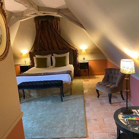 Le Manoir De Maucartier Bed & Breakfast Monnaie Dış mekan fotoğraf