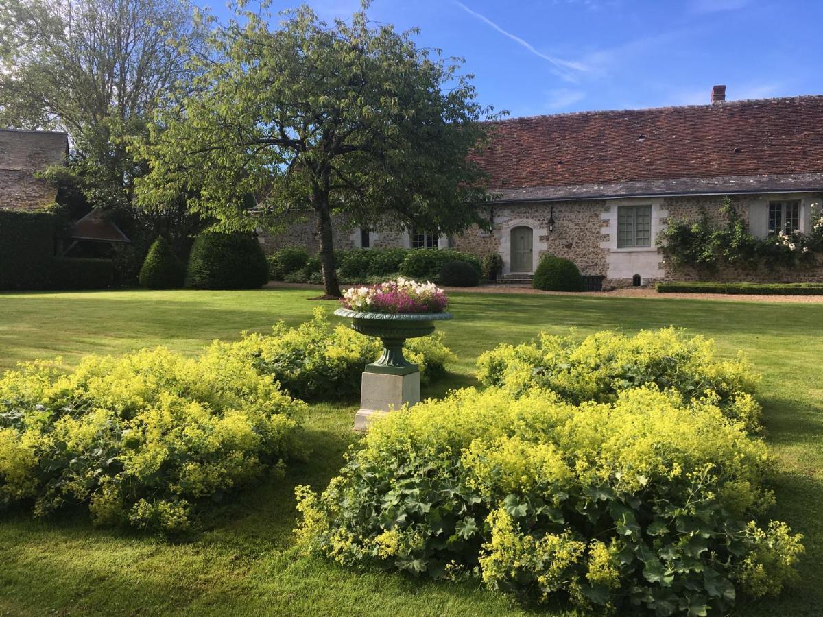 Le Manoir De Maucartier Bed & Breakfast Monnaie Dış mekan fotoğraf