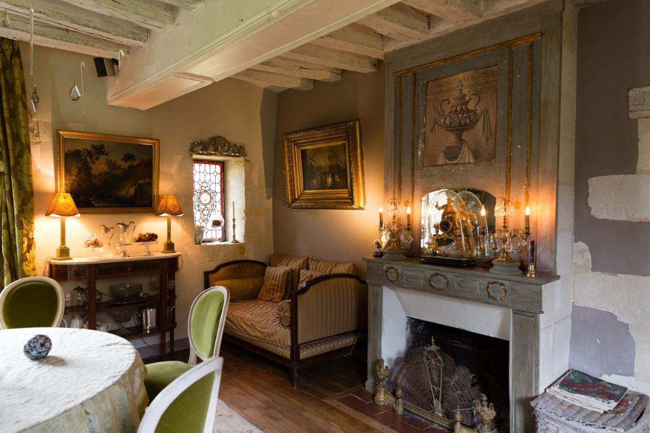 Le Manoir De Maucartier Bed & Breakfast Monnaie Dış mekan fotoğraf