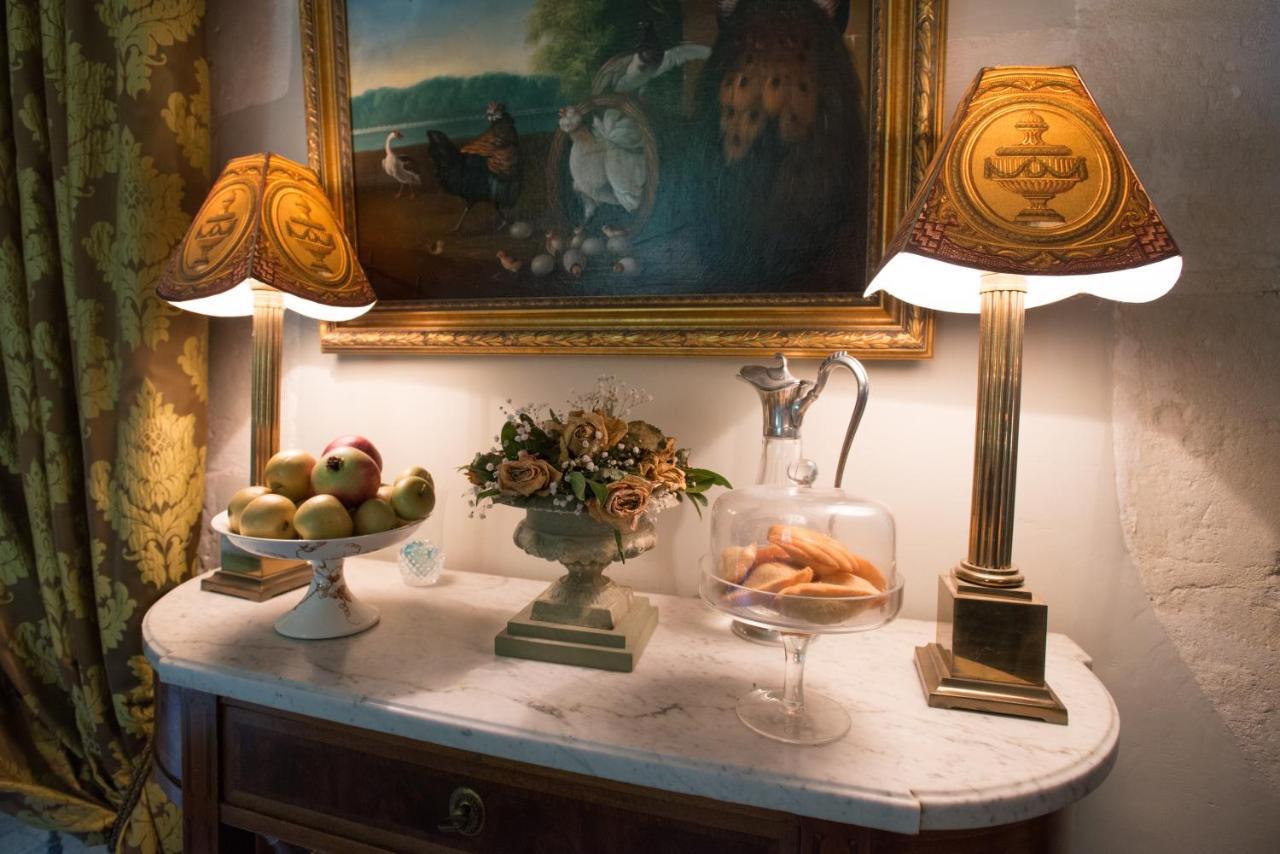 Le Manoir De Maucartier Bed & Breakfast Monnaie Dış mekan fotoğraf