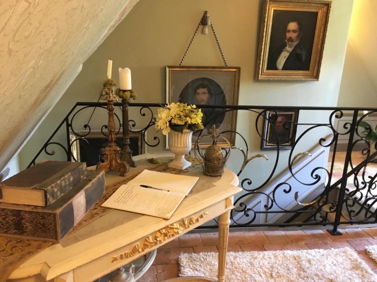 Le Manoir De Maucartier Bed & Breakfast Monnaie Dış mekan fotoğraf