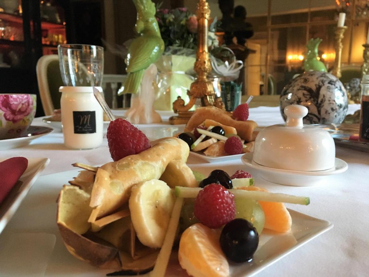 Le Manoir De Maucartier Bed & Breakfast Monnaie Dış mekan fotoğraf