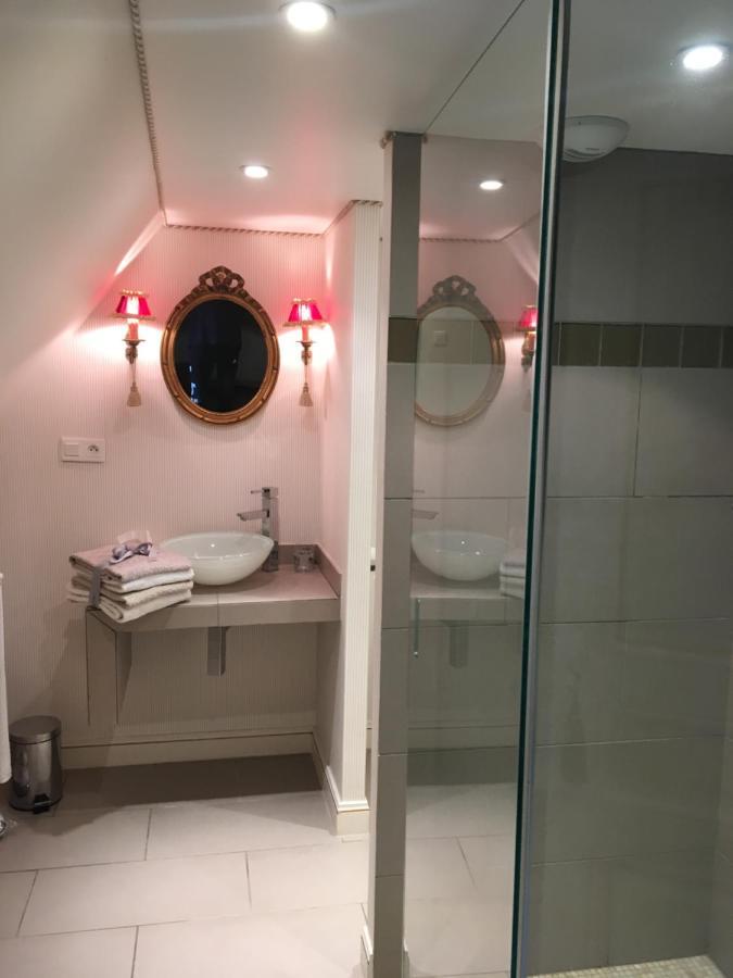 Le Manoir De Maucartier Bed & Breakfast Monnaie Dış mekan fotoğraf