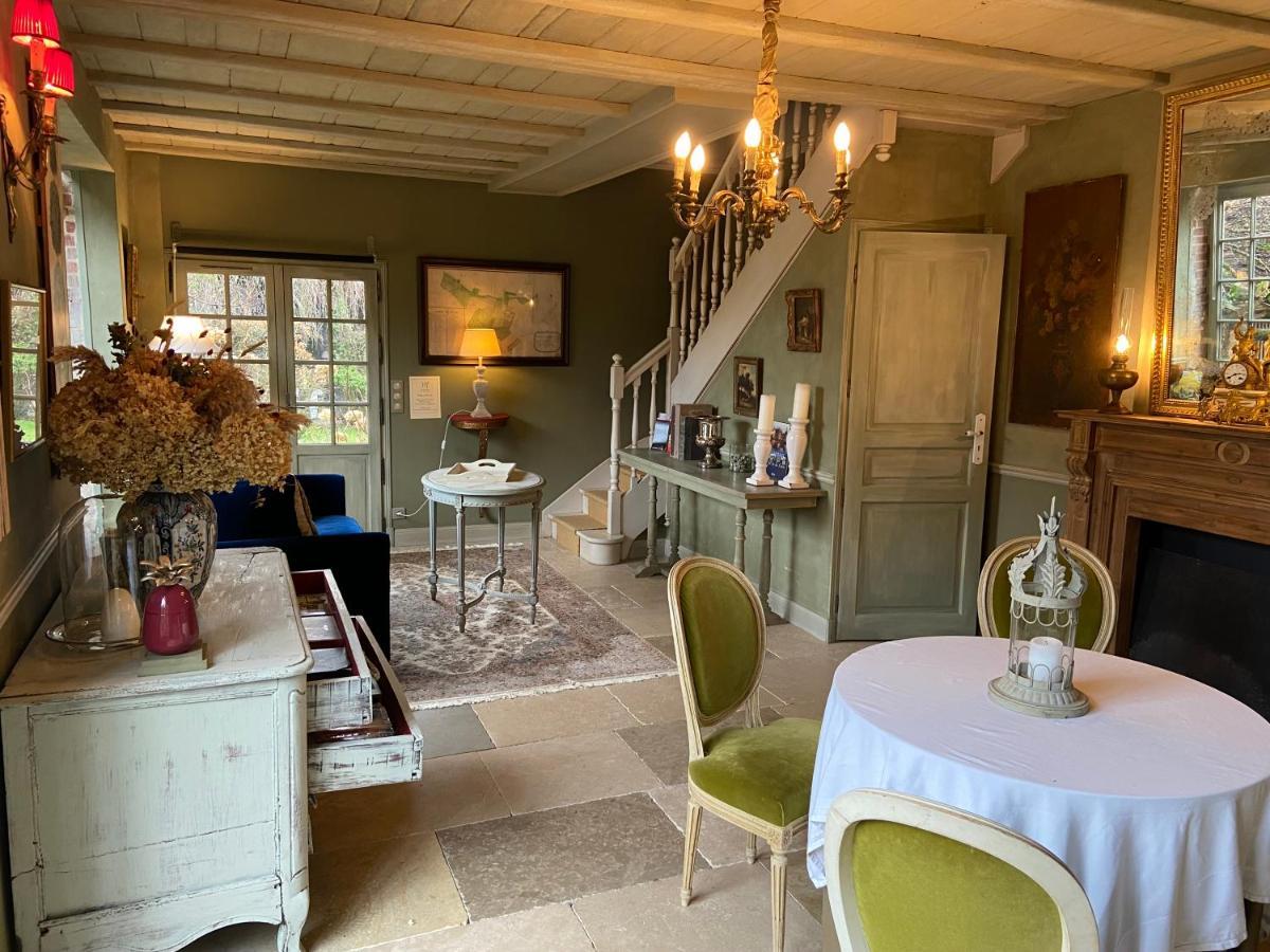 Le Manoir De Maucartier Bed & Breakfast Monnaie Dış mekan fotoğraf